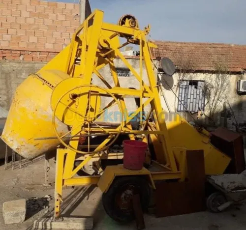 Bétonnière LOMBARDINI 