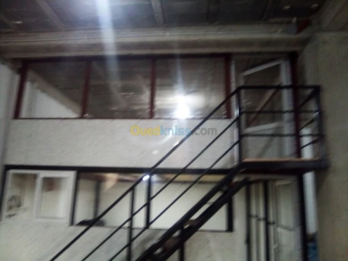 Bureau pour hangars et dépôt