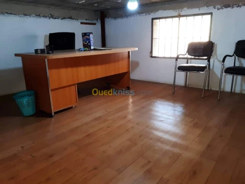 Bureau pour hangars et dépôt