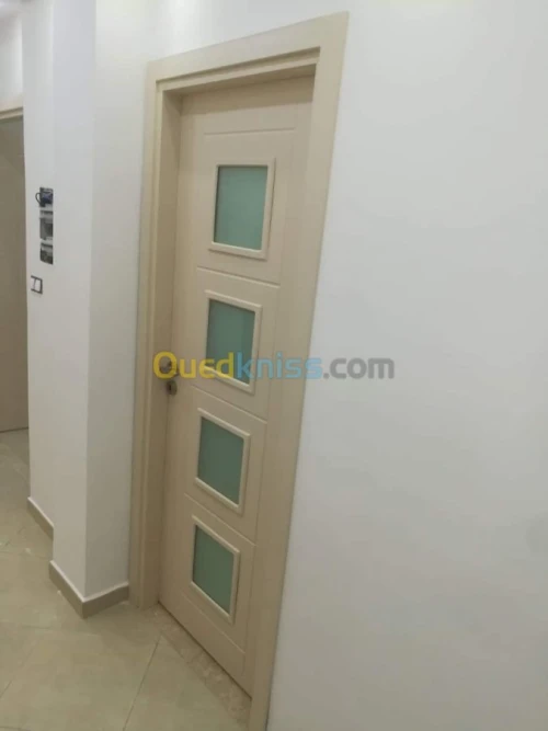 fabrication de porte d'interieur 