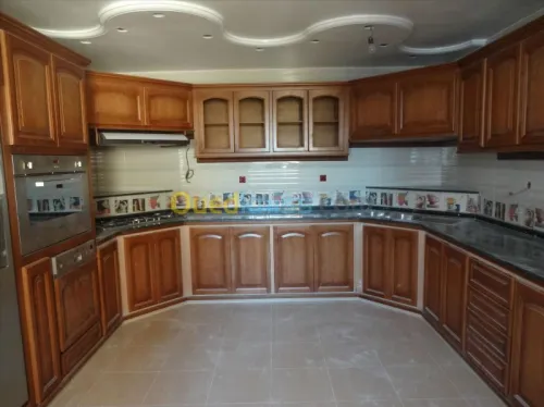 Cuisine sur commande en hetre Massif 