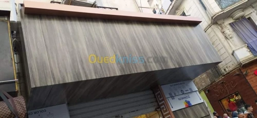 Habillée les surface aluco bonde mur r