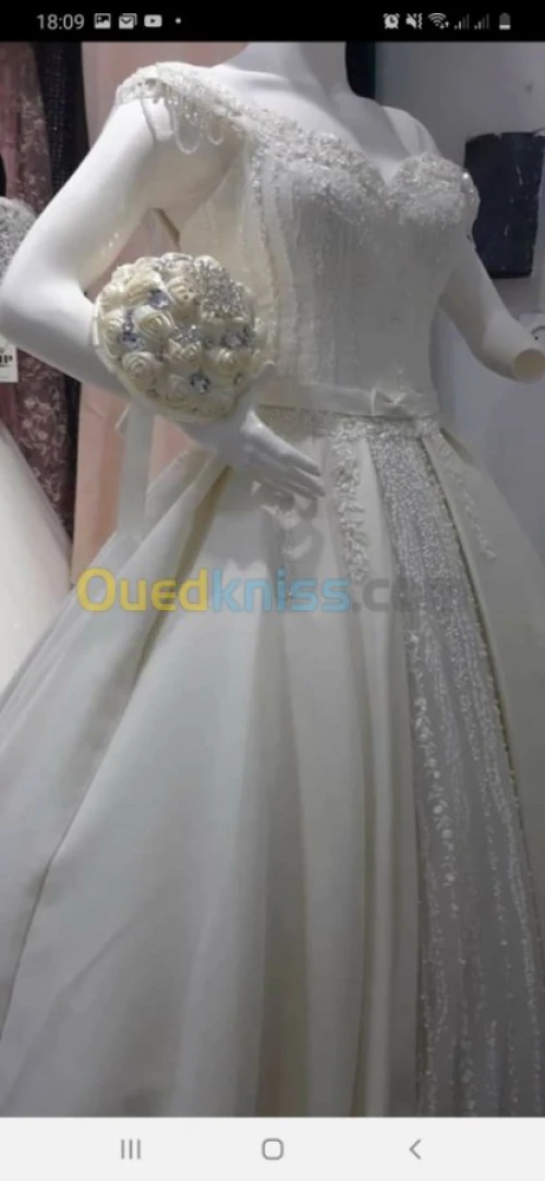 Coiffure de mariée et habiheuse
