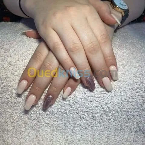 Onglerie à domicile 