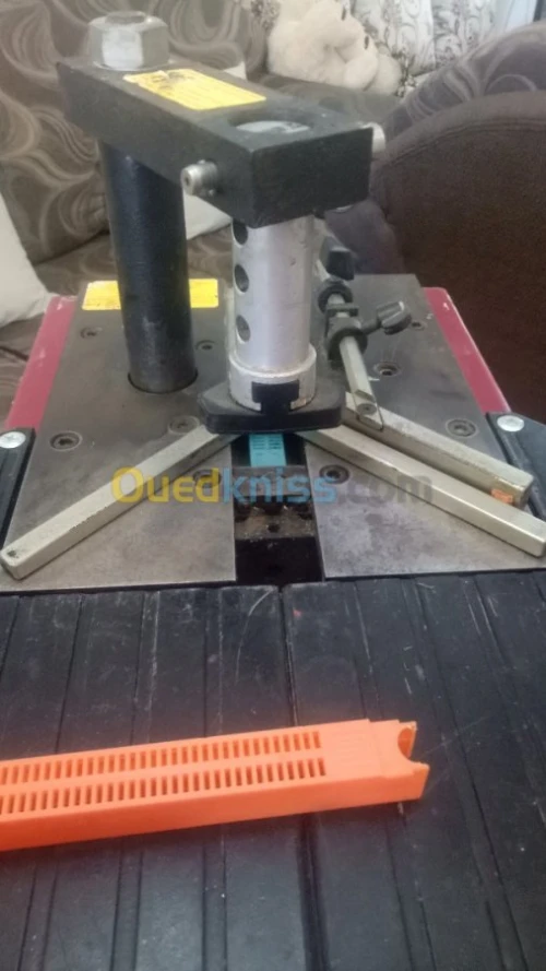 guillotine + assembleuse pour cadre