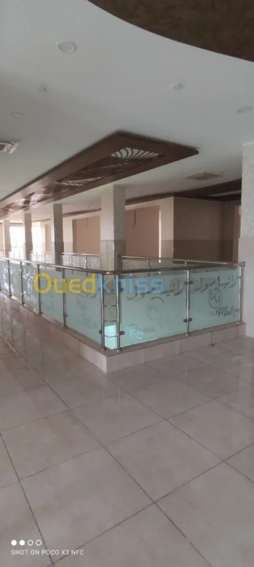 Façade en verre trempé 