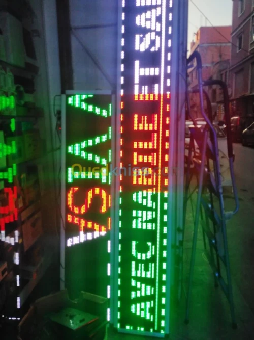 panneau d'affichage LED numérique 