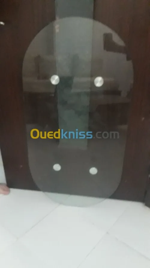 زجاجة تاع مائدة