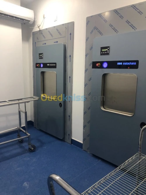 BLOC OPERATOIRE, SALLE BLANCHE, HOPITAL, CLINIQUE & LABO PHARMACEUTIQUE 