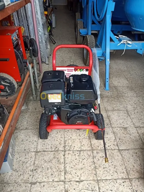 NETTOYEUR HAUTE PRESSION AUTONOME 