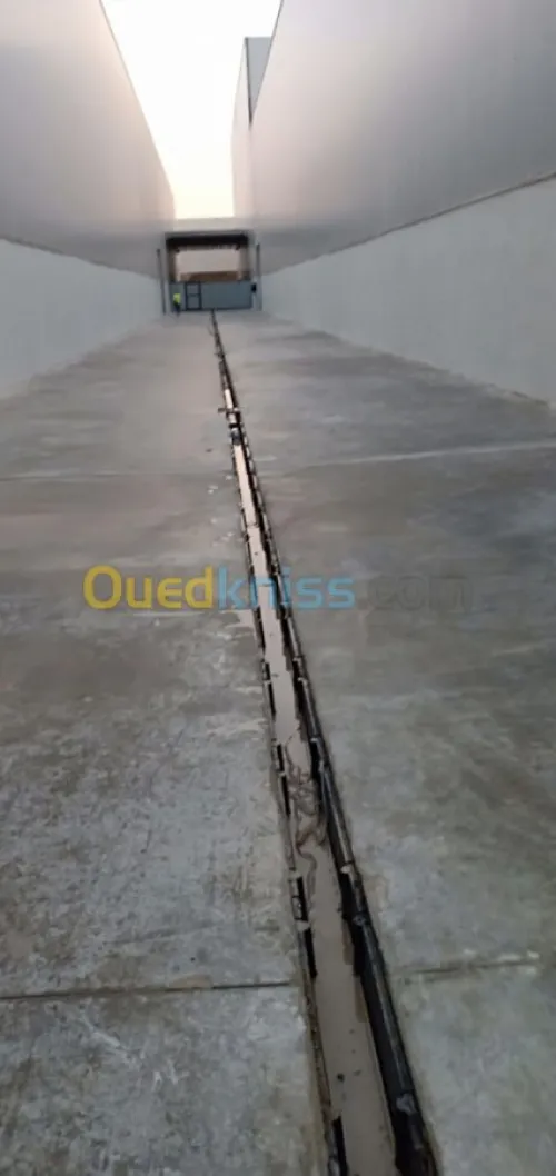 ENTREPRISE  NETTOYAGE  INDUSTRIEL 