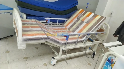 Lit D'hôpital Médical AVEC LA Toilette