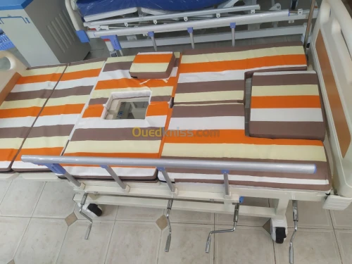 Lit D'hôpital Médical AVEC LA Toilette