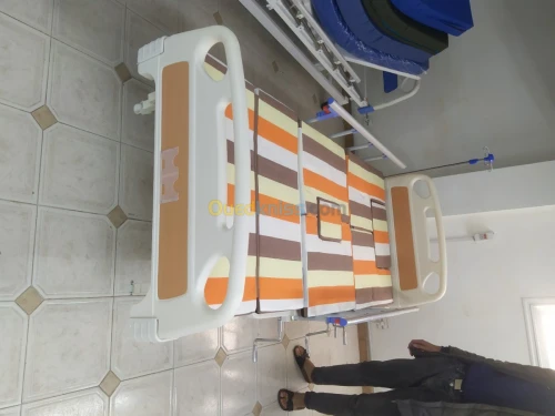 Lit D'hôpital Médical AVEC LA Toilette