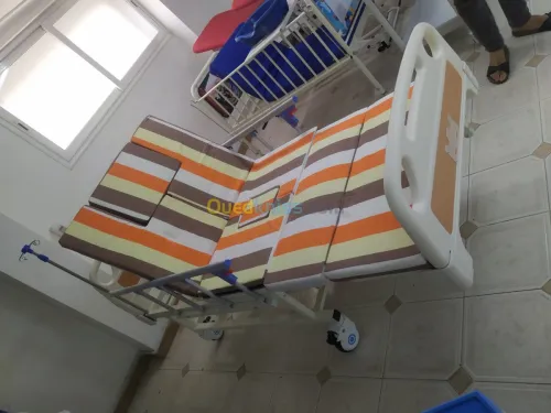Lit D'hôpital Médical AVEC LA Toilette