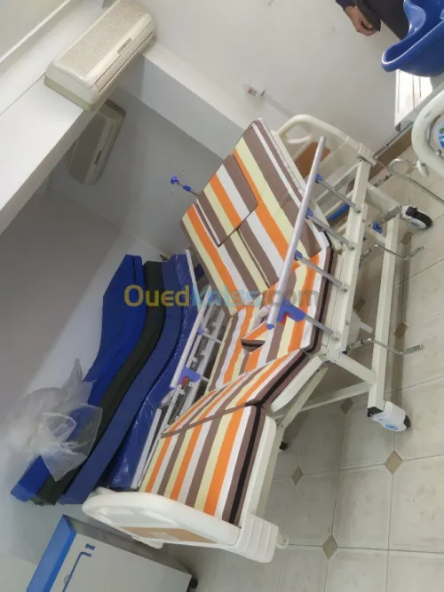 Lit D'hôpital Médical AVEC LA Toilette