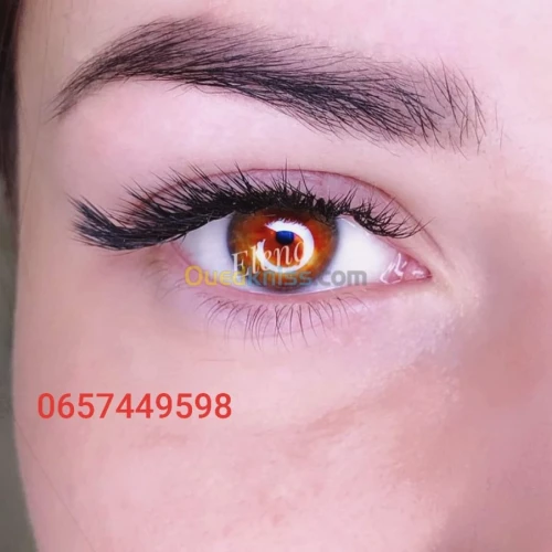 Extension de cils russe 