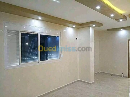 Peintre  plafond pvc