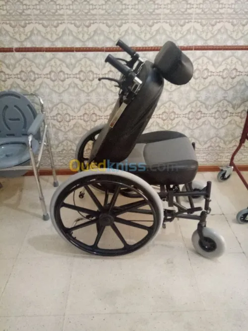 FAUTEUIL ROULANT LUXE CONFORT