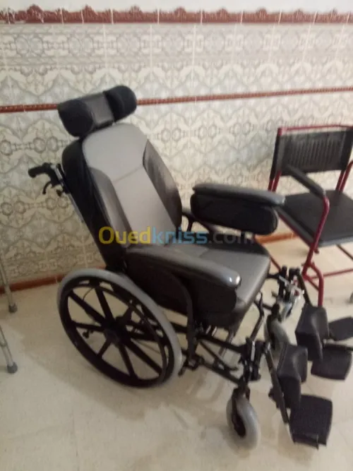 FAUTEUIL ROULANT LUXE CONFORT