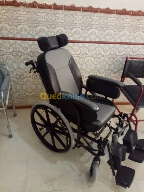 FAUTEUIL ROULANT LUXE CONFORT