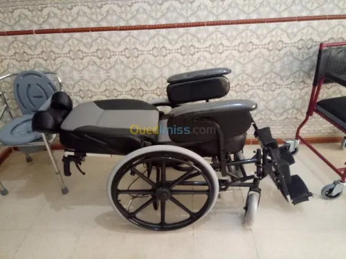 FAUTEUIL ROULANT LUXE CONFORT