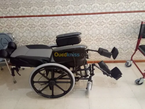 FAUTEUIL ROULANT LUXE CONFORT