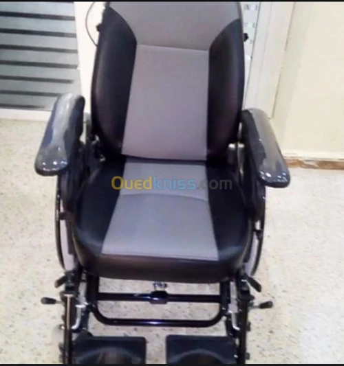 FAUTEUIL ROULANT LUXE CONFORT