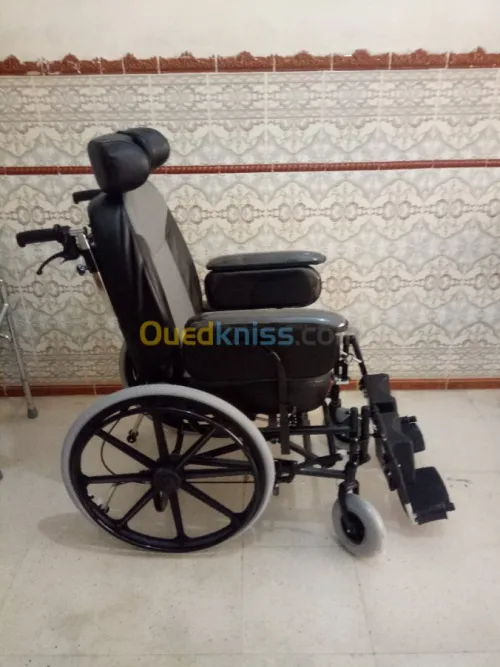 FAUTEUIL ROULANT LUXE CONFORT