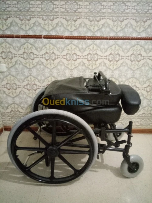 FAUTEUIL ROULANT LUXE CONFORT