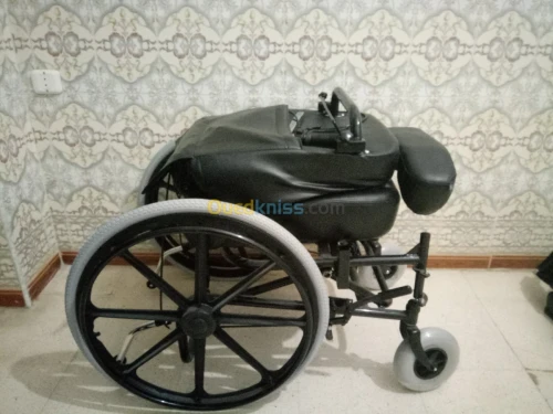 FAUTEUIL ROULANT LUXE CONFORT
