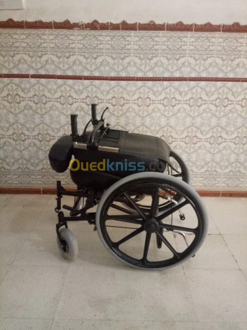 FAUTEUIL ROULANT LUXE CONFORT