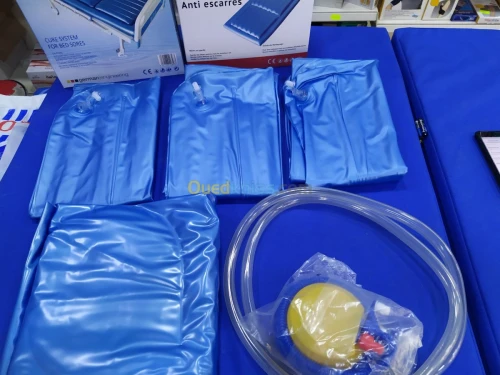 Matelas anti escarres à eau