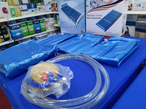 Matelas anti escarres à eau