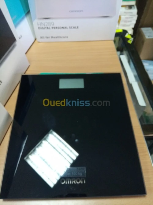 pèse personne électronique ☆☆ OMRON ☆☆