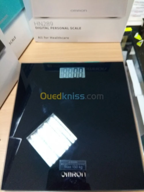 pèse personne électronique ☆☆ OMRON ☆☆