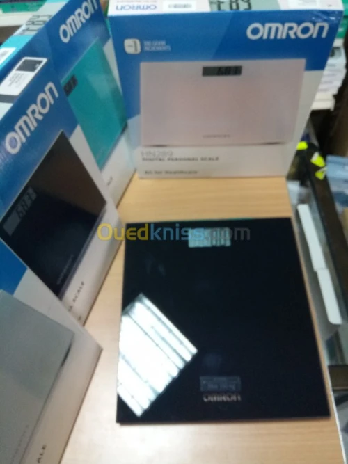 pèse personne électronique ☆☆ OMRON ☆☆