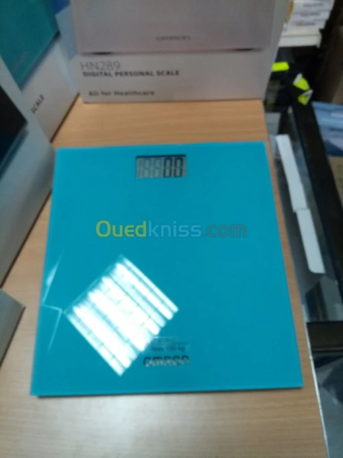 pèse personne électronique ☆☆ OMRON ☆☆