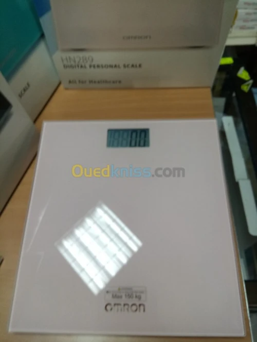 pèse personne électronique ☆☆ OMRON ☆☆