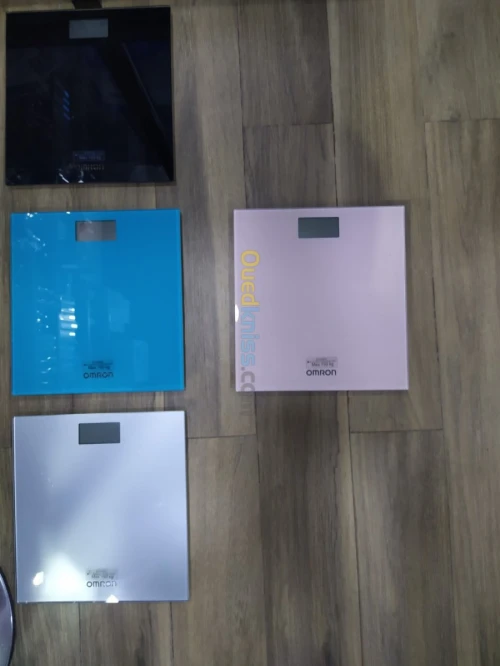 pèse personne électronique ☆☆ OMRON ☆☆