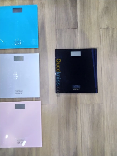 pèse personne électronique ☆☆ OMRON ☆☆