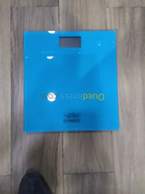 pèse personne électronique ☆☆ OMRON ☆☆