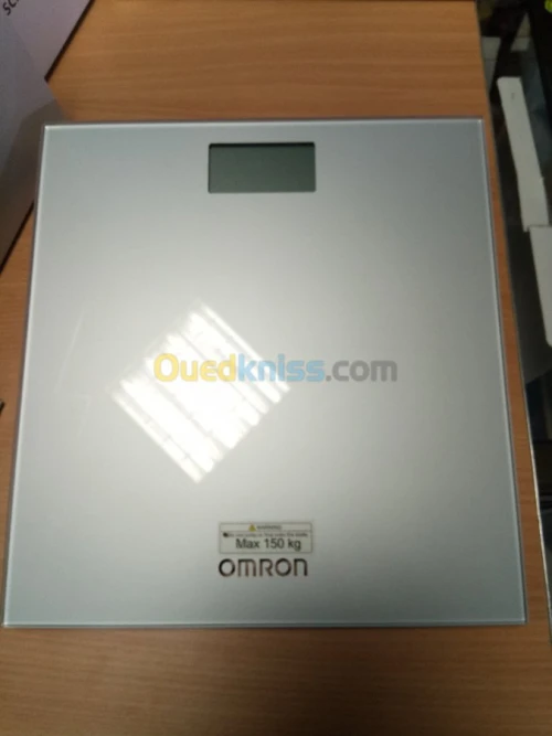 pèse personne électronique ☆☆ OMRON ☆☆