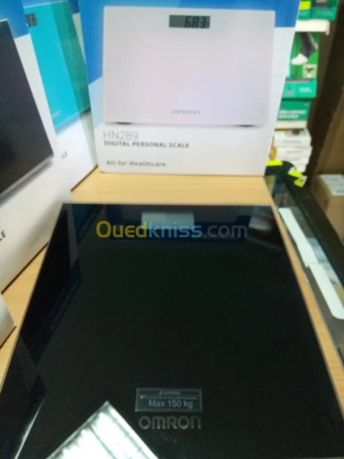 pèse personne électronique ☆☆ OMRON ☆☆