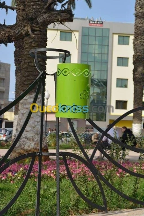 Bancs et Poubelles Public