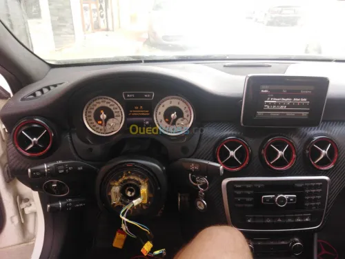 DIRECTION ASSISTÉE IBIZA FABIA POLO