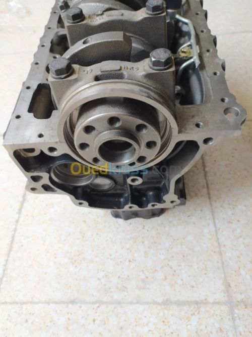 DEMI MOTEUR GONOW DIESEL TURBO