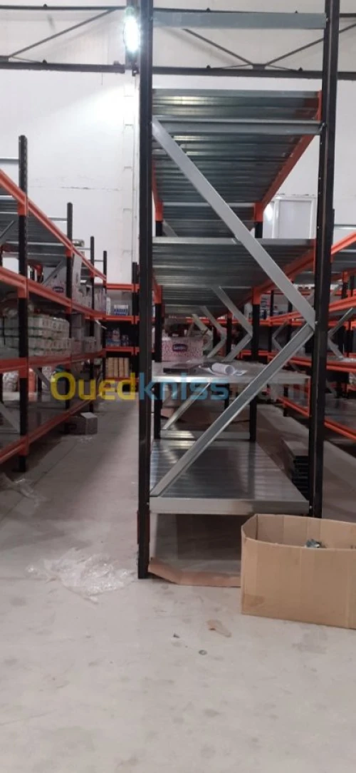 ETAGERE Métallique
