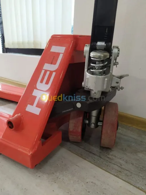 HELI  CHARIOT ELEVATEUR 
