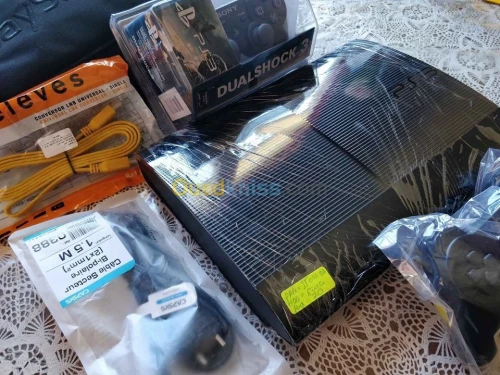PS3 SUPER SLIM  500G 70JEUX  PES23 ET FIFA22 INCLUT
